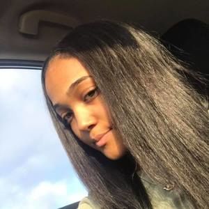 Meet your Posher, Lanae